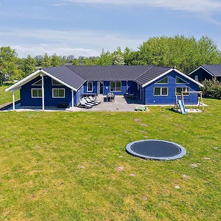 5 Star In Vaeggerlose Bøtø By