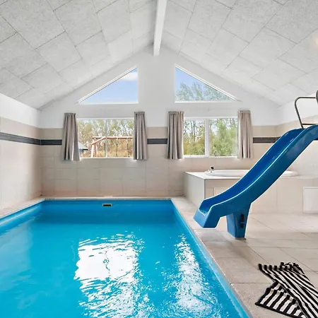 Holiday home 5 Star In Vaeggerlose Boto By