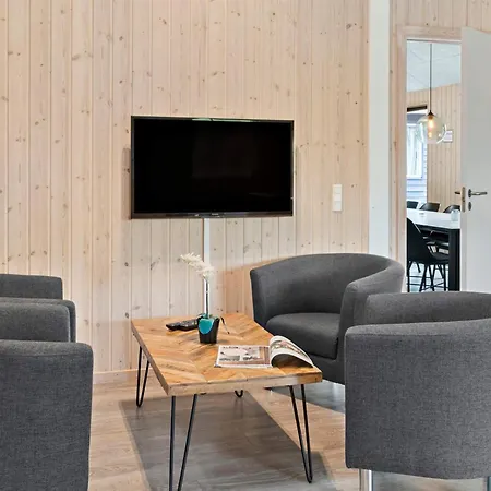 Holiday home 5 Star In Vaeggerlose Boto By